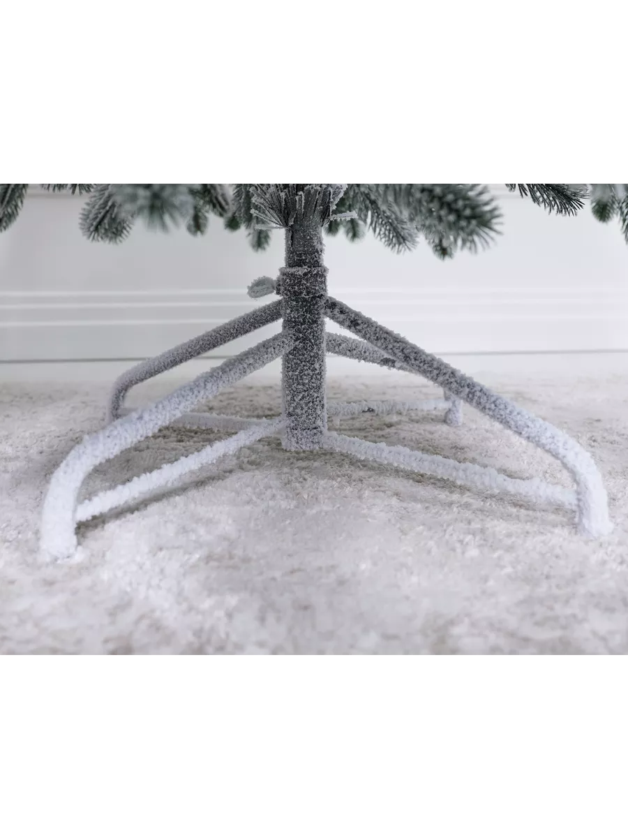 Elly Christmas Tree Flocked 100% PE